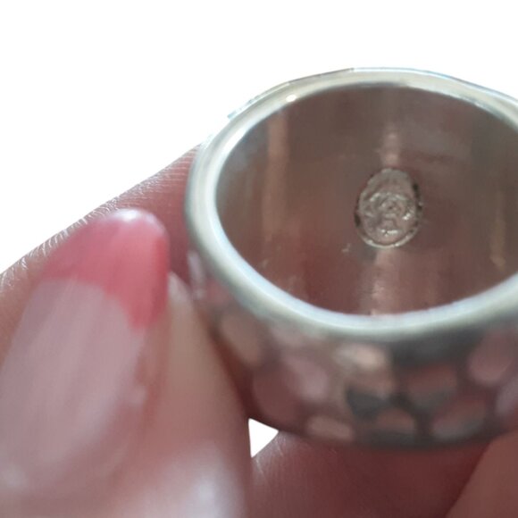 "Premier Designs" Silver Toned Hammered Women's Ring. Size 6 - Picture 3 of 5
